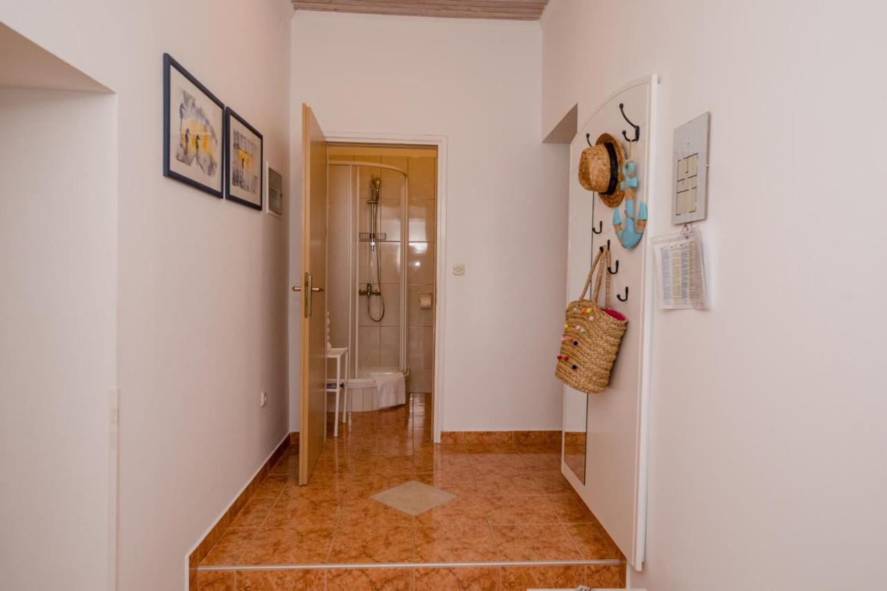 Apartments Kos Supetarska Draga Exterior photo